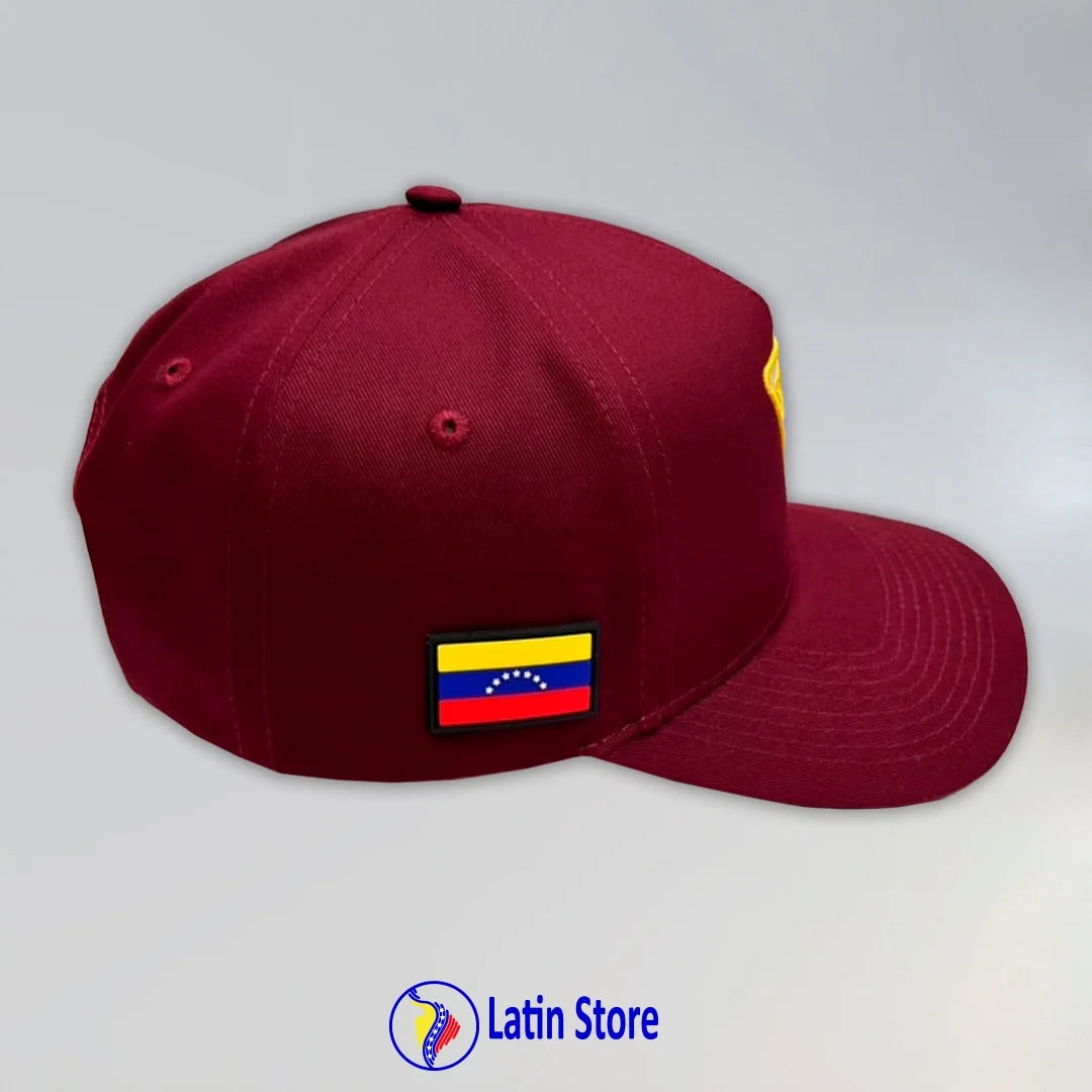 Gorra Latin Store VE – Edición Heritage Total Vinotinto